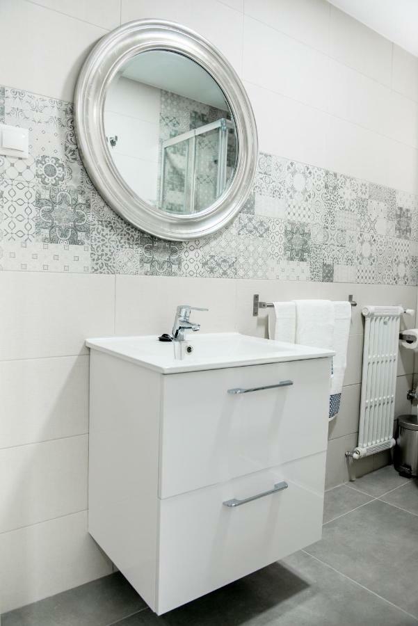 Emperatriz Deluxe Lägenhet Granada Exteriör bild